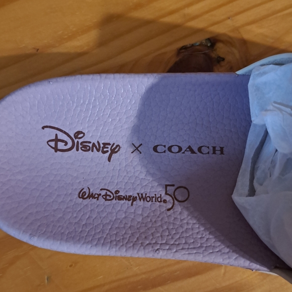 New COACH Disney World Sport Slide 50th Anniversary Size 8B Ice Purple - Picture 6 of 9